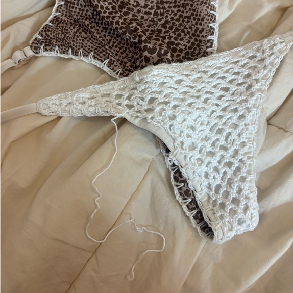 acacia aria crochet one piece - Picture 2 of 4
